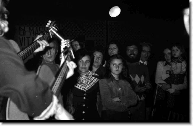 Clicca per scorrere le foto originali ingrandite
