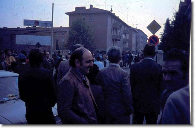 Clicca per scorrere le foto originali ingrandite