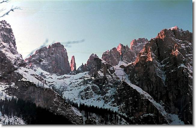 Clicca per scorrere le foto originali ingrandite