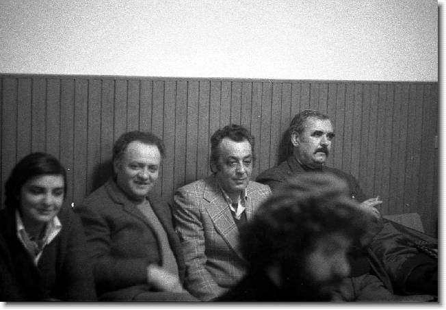 Clicca per scorrere le foto originali ingrandite