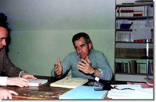 Clicca per scorrere le foto originali ingrandite