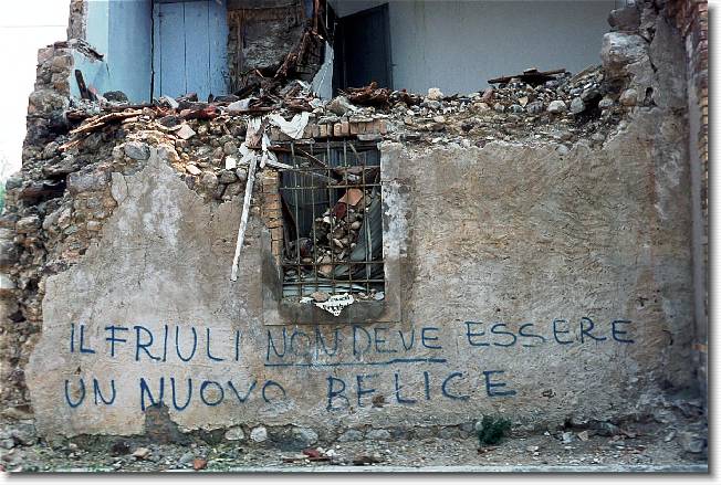 Clicca per scorrere le foto originali ingrandite