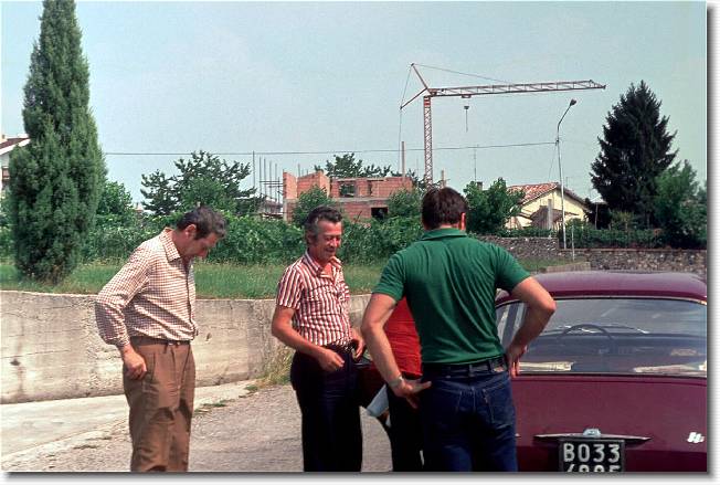 Clicca per scorrere le foto originali ingrandite