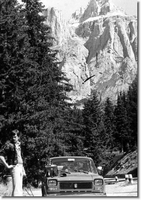 Clicca per scorrere le foto originali ingrandite