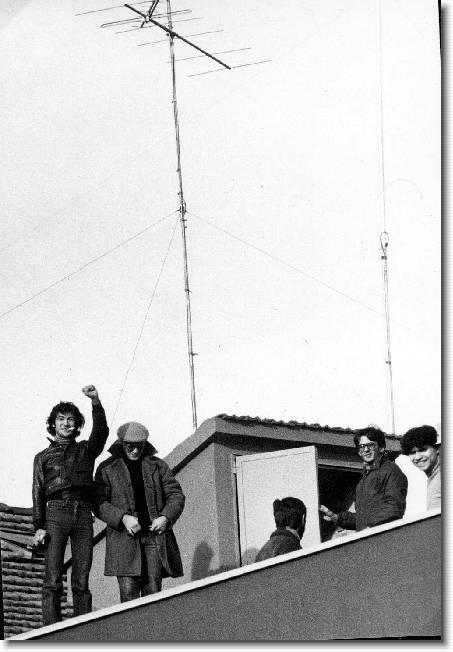 Clicca per scorrere le foto originali ingrandite