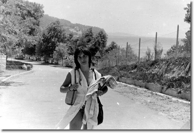 Clicca per scorrere le foto originali ingrandite