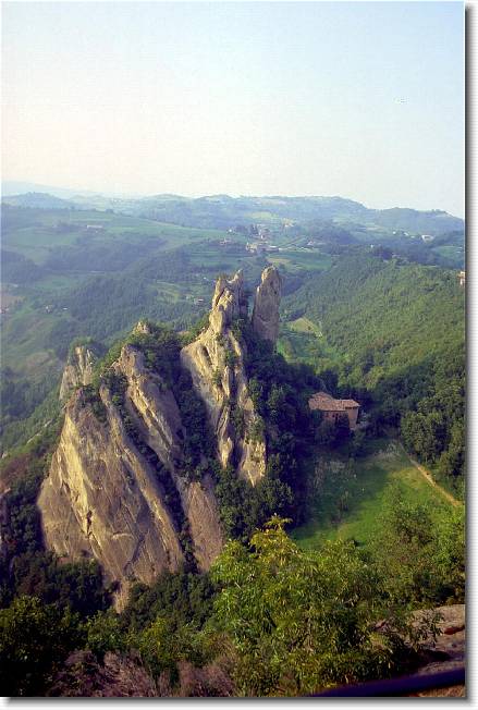 Clicca per scorrere le foto originali ingrandite