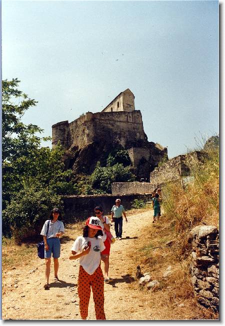 Clicca per scorrere le foto originali ingrandite