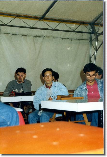Clicca per scorrere le foto originali ingrandite