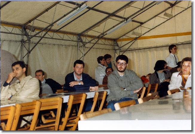 Clicca per scorrere le foto originali ingrandite