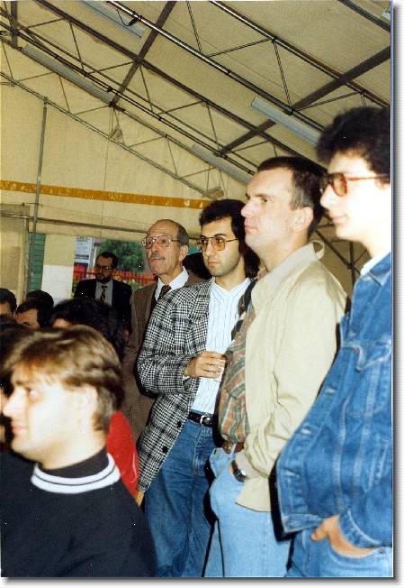 Clicca per scorrere le foto originali ingrandite