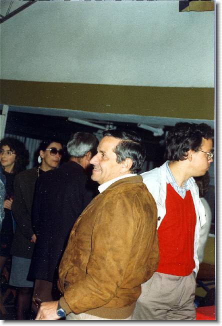 Clicca per scorrere le foto originali ingrandite