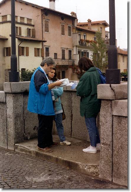 Clicca per scorrere le foto originali ingrandite