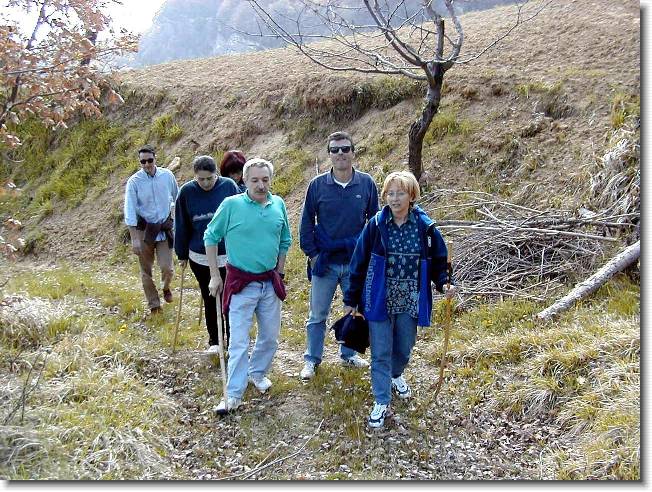 Clicca per scorrere le foto originali ingrandite