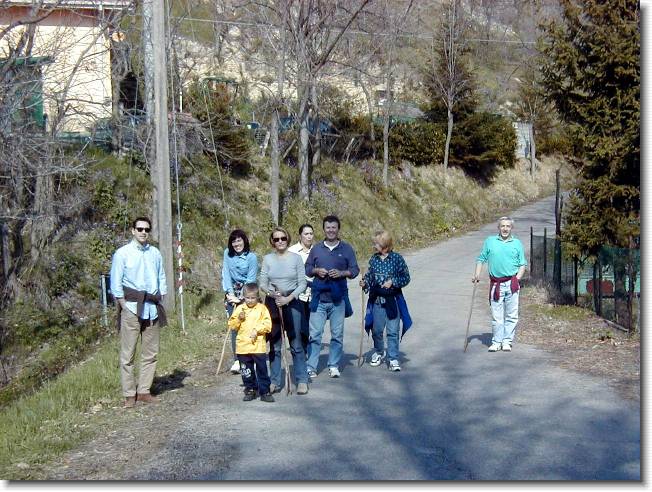 Clicca per scorrere le foto originali ingrandite