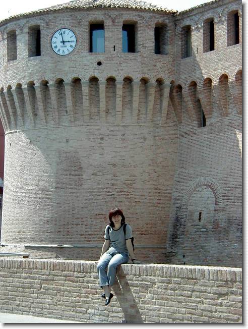 Clicca per scorrere le foto originali ingrandite