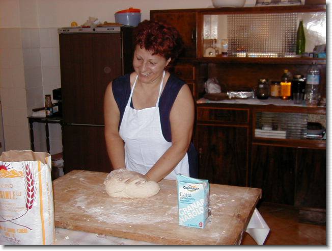 Clicca per scorrere le foto originali ingrandite
