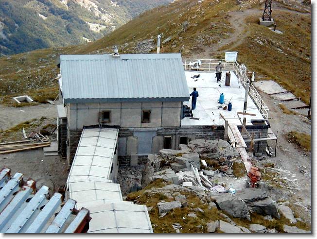 Clicca per scorrere le foto originali ingrandite