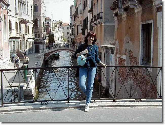 Clicca per scorrere le foto originali ingrandite