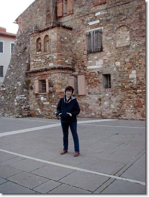Clicca per scorrere le foto originali ingrandite