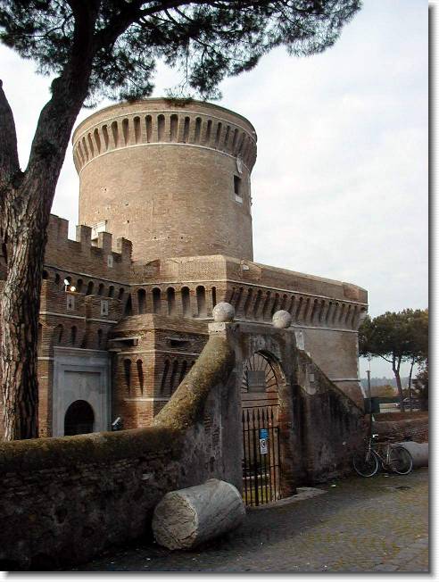 Clicca per scorrere le foto originali ingrandite