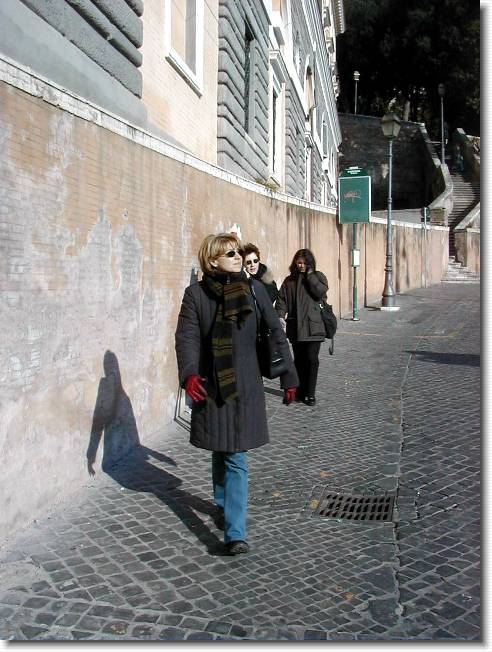 Clicca per scorrere le foto originali ingrandite