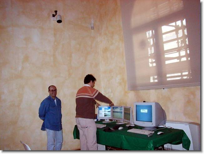 Clicca per scorrere le foto originali ingrandite