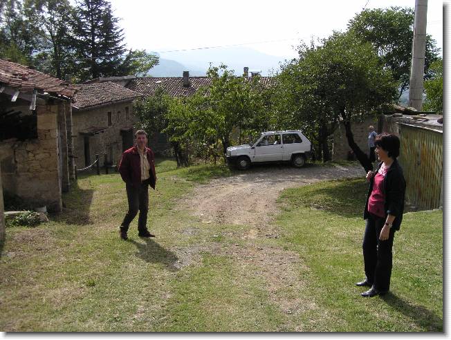 Clicca per scorrere le foto originali ingrandite