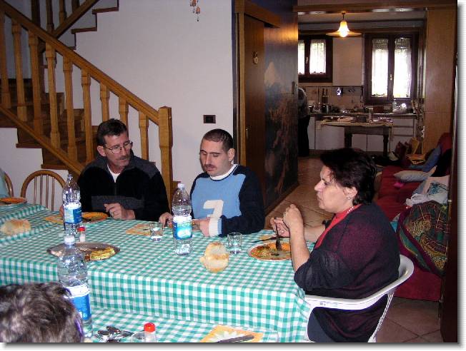 Clicca per scorrere le foto originali ingrandite