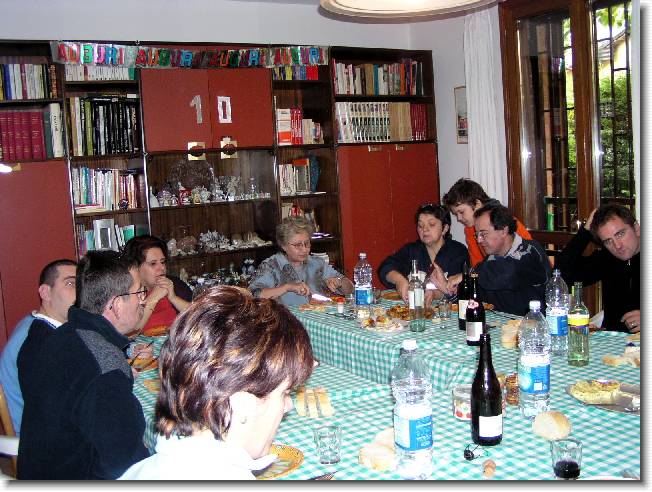 Clicca per scorrere le foto originali ingrandite