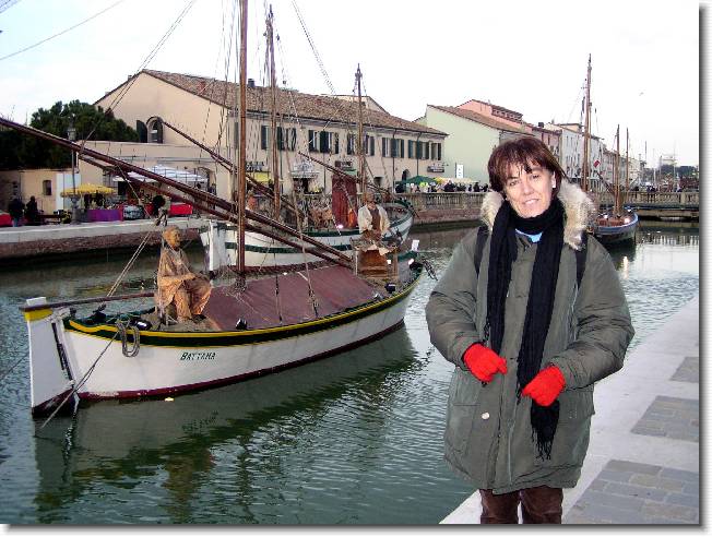 Clicca per scorrere le foto originali ingrandite