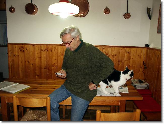 Clicca per scorrere le foto originali ingrandite