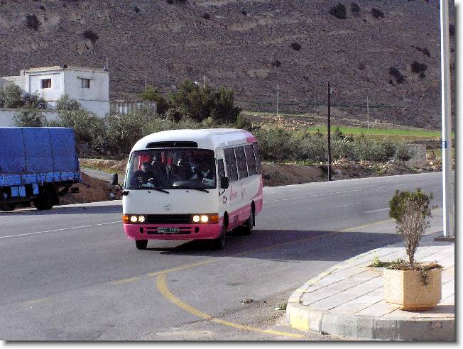 Clicca per scorrere le foto originali ingrandite