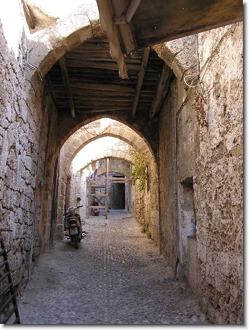 Clicca per scorrere le foto originali ingrandite