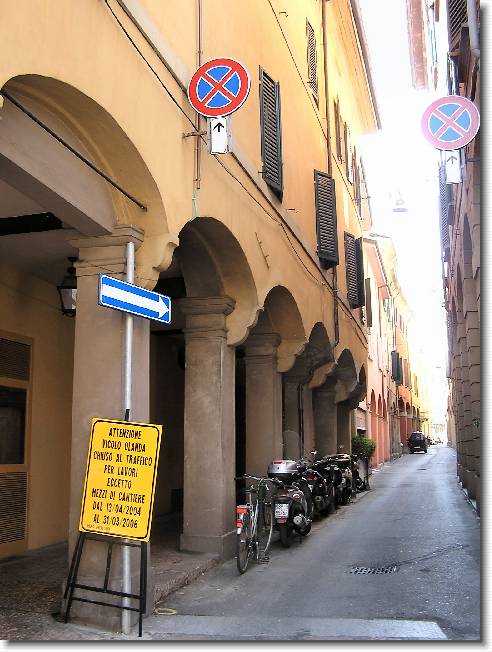 Clicca per scorrere le foto originali ingrandite