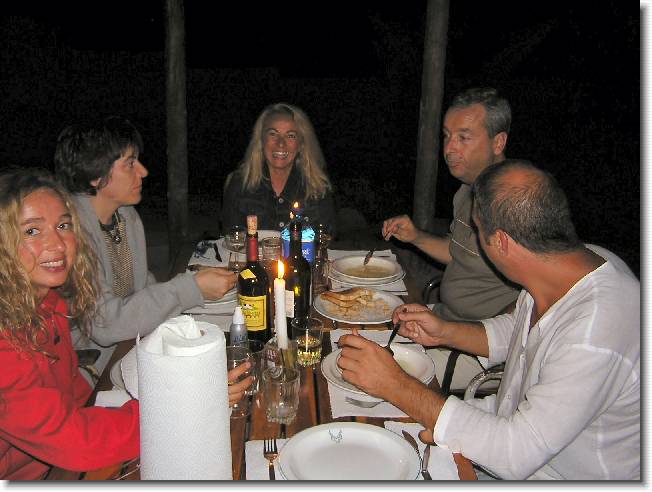 Clicca per scorrere le foto originali ingrandite