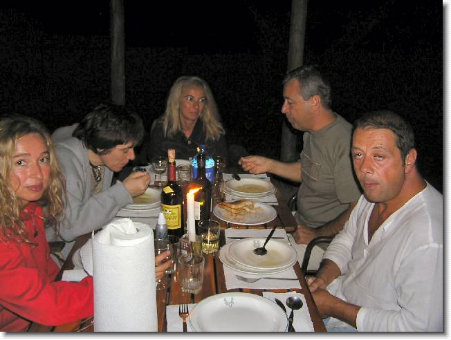 Clicca per scorrere le foto originali ingrandite