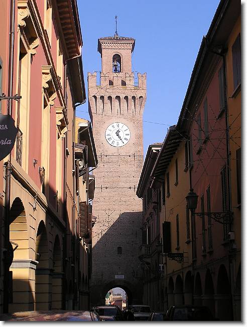 Clicca per scorrere le foto originali ingrandite