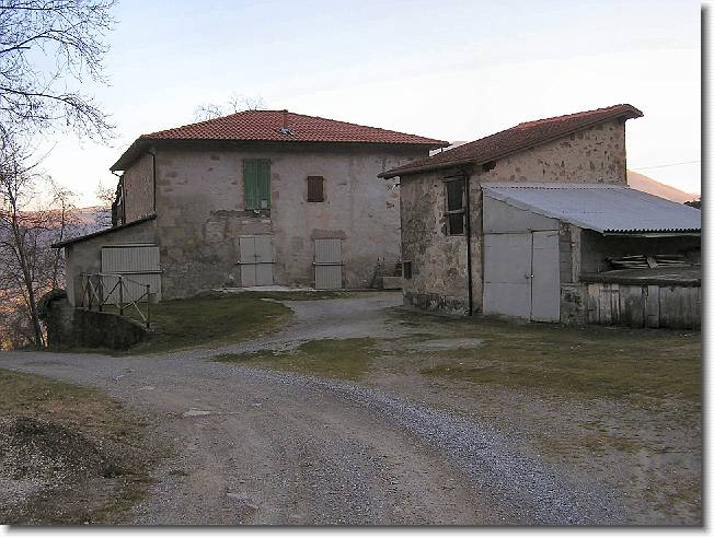 Clicca per scorrere le foto originali ingrandite