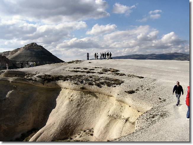 Clicca per scorrere le foto originali ingrandite