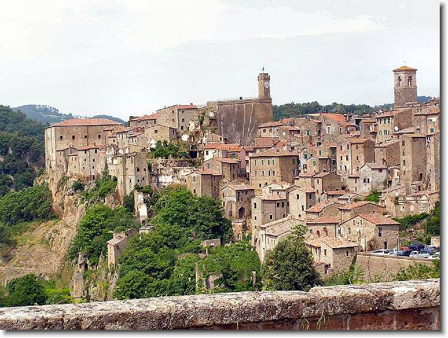 Clicca per scorrere le foto originali ingrandite