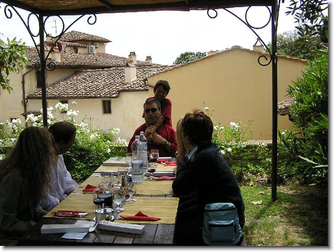 Clicca per scorrere le foto originali ingrandite