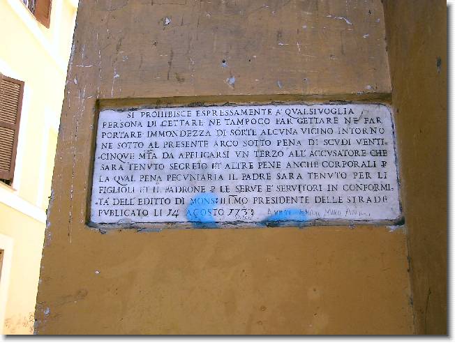 Clicca per scorrere le foto originali ingrandite
