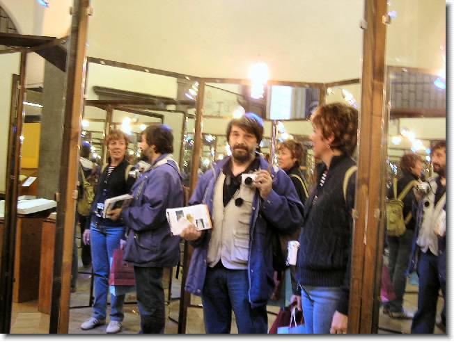 Clicca per scorrere le foto originali ingrandite