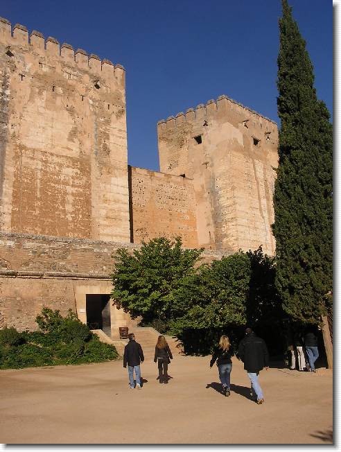 Clicca per scorrere le foto originali ingrandite