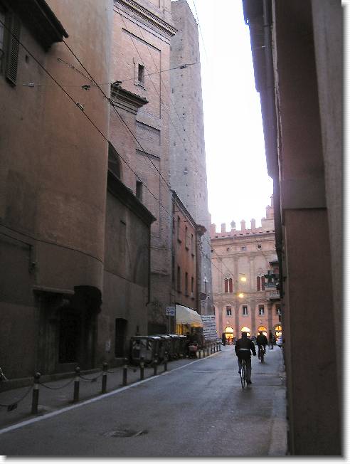Clicca per scorrere le foto originali ingrandite