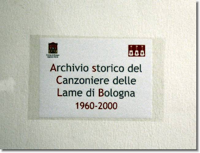 Clicca per scorrere le foto originali ingrandite