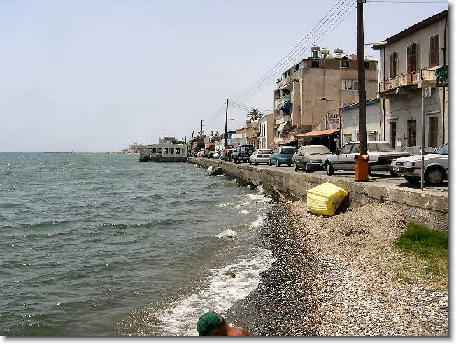 Clicca per scorrere le foto originali ingrandite