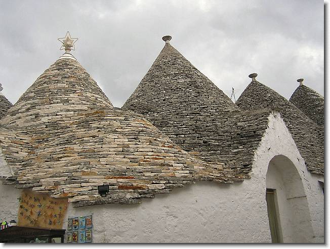 Clicca per scorrere le foto originali ingrandite