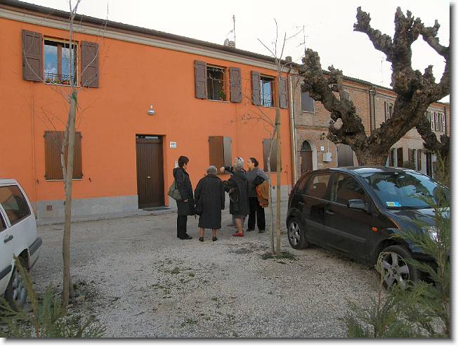 Clicca per scorrere le foto originali ingrandite